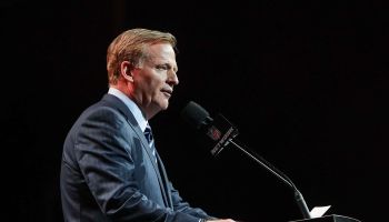 Roger Goodell announces a pick at the 2017 NFL Draft