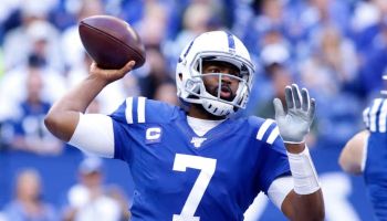 Colts quarterback Jacoby Brissett gets ready to throw.