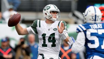Jets quarterback Sam Darnold throws in a game against the Colts.