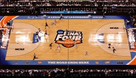 An overhead shot of the 2010 Final Four floor at Lucas Oil Stadium in the championship between Butler and Duke