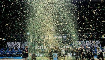 Baylor celebrates on the National Championship floor with confetti falling from above