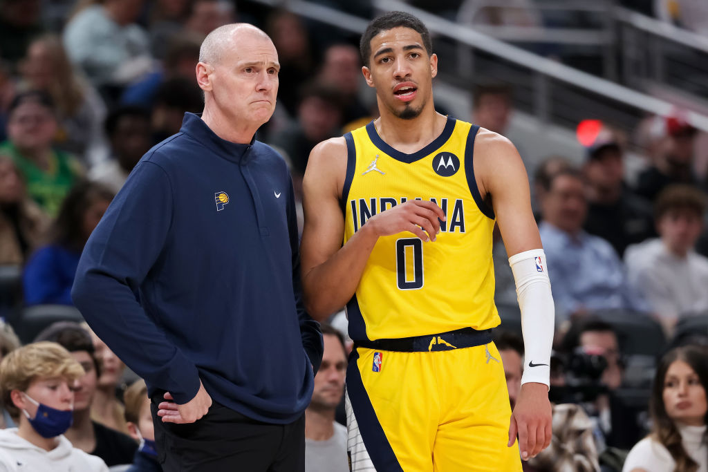 Tyrese Haliburton and Rick Carlisle discussing