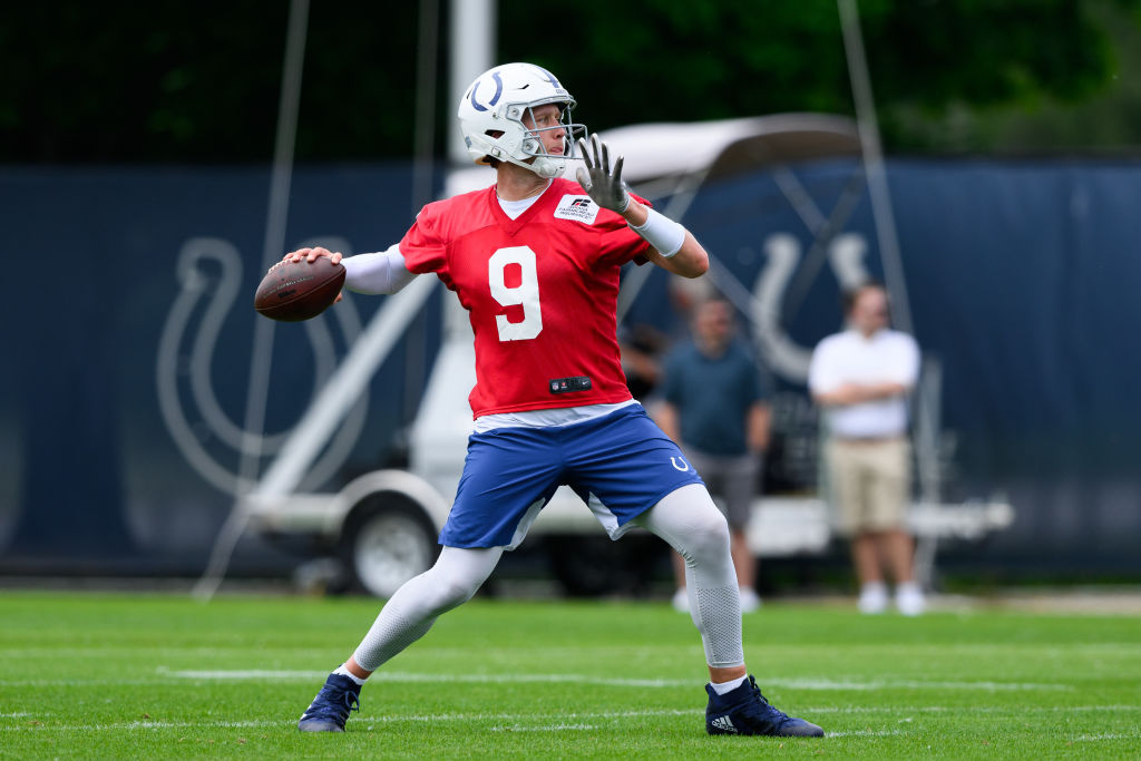 Colts Made Specific Backup Quarterback Move For Nick Foles 93.5 / 107