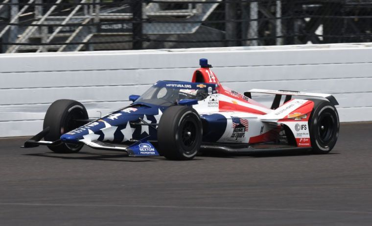 Santino Ferrucci (#14 AJ Foyt Enterprises) Dallara IR12 Chevrolet