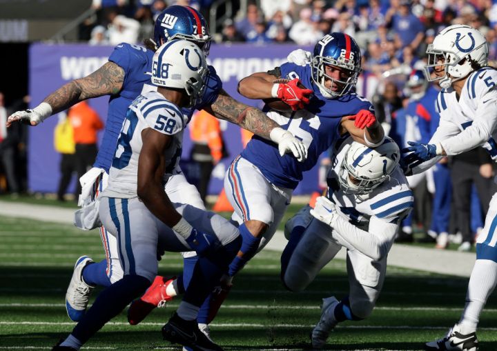 The Indianapolis Colts have a record of 10-7 against the New York Giants all-time.