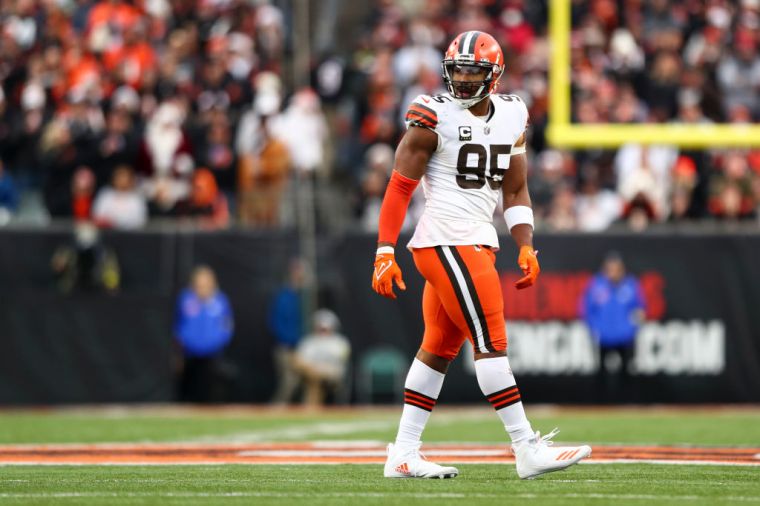 Cleveland Browns - Myles Garrett - DE