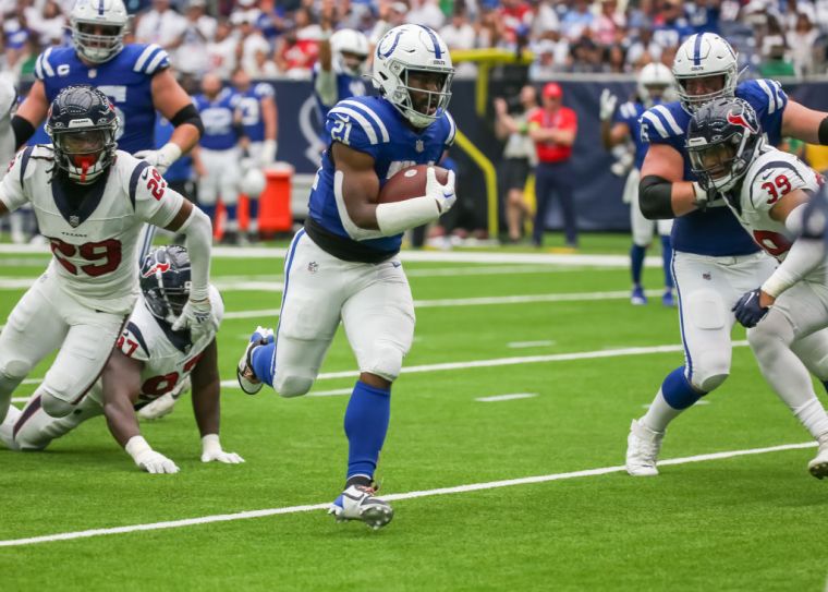 Hits: Zack Moss