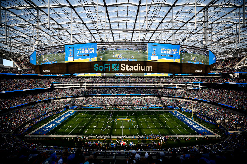Miami Dolphins v Los Angeles Chargers