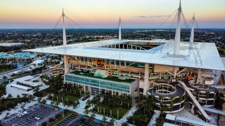 Miami Dolphins - Hard Rock Stadium - $5