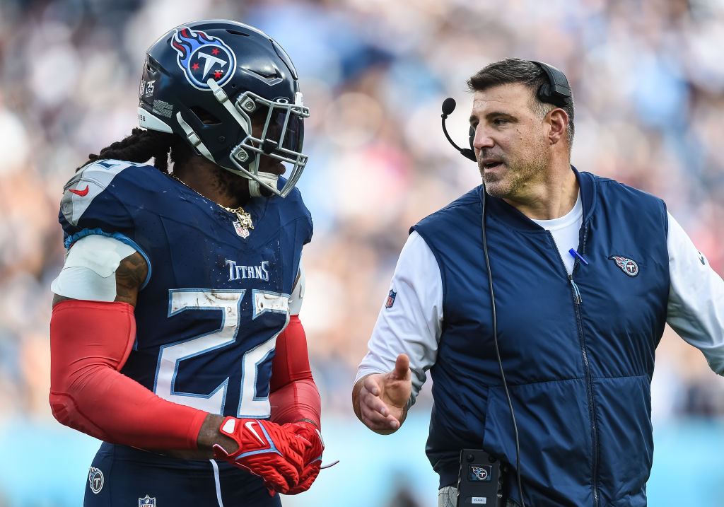 NFL: DEC 03 Colts at Titans