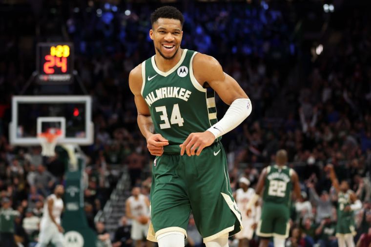 Giannis Antetokounmpo - East - Frontcourt - Captain