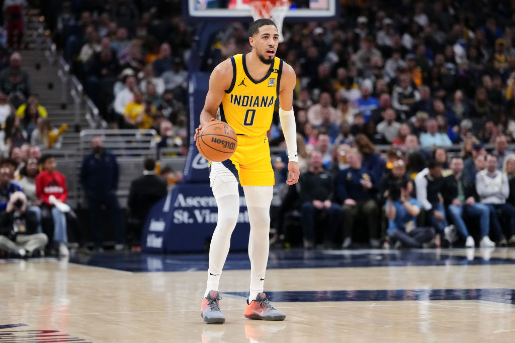 Atlanta Hawks v Indiana Pacers