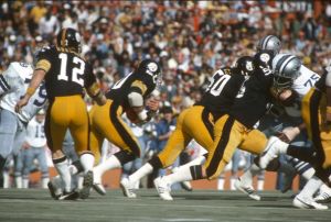 Super Bowl X: Pittsburgh Steelers 21, Dallas Cowboys 17