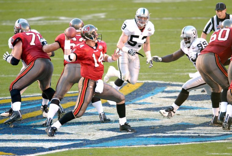 Super Bowl XXXVII: Tampa Bay Buccaneers 48, Oakland Raiders 21