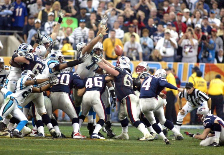Superbowl XXXVIII: New England Patriots 32, Carolina Panthers 29