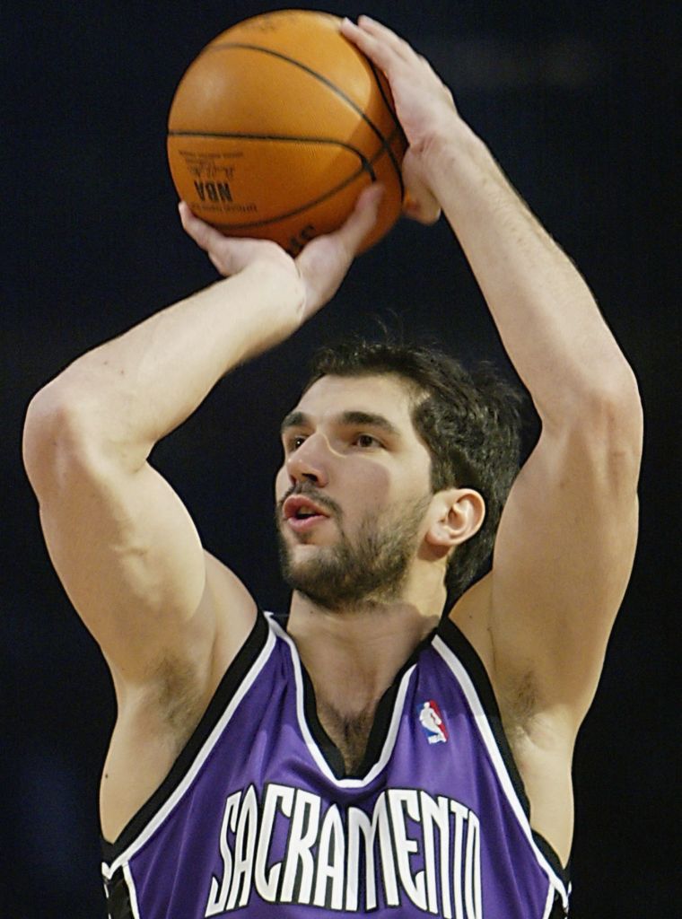2003 | Peja Stojakovic (Kings)