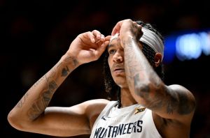 Headbands Make Her Dance