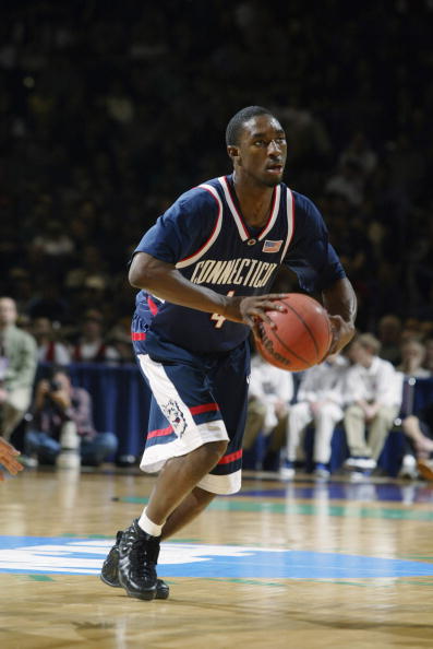 Ben Gordon looks to pass