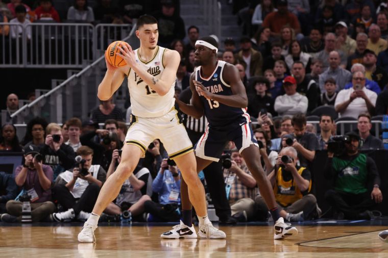 Photos of Zach Edey Because He Is "Just Tall"