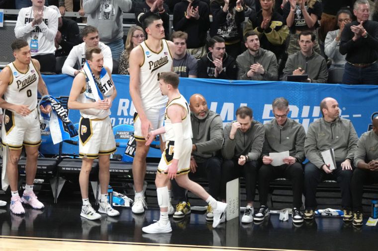 Photos of Zach Edey Because He Is "Just Tall"