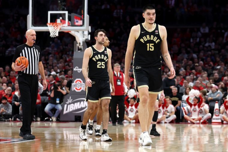 Photos of Zach Edey Because He Is "Just Tall"