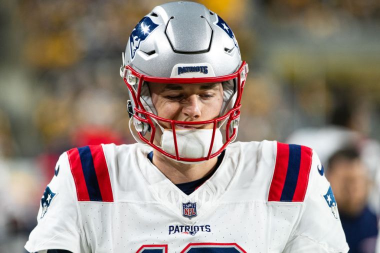 2021 - Mac Jones, Patriots