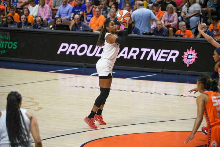 WNBA: JUL 20 Atlanta Dream at Connecticut Sun