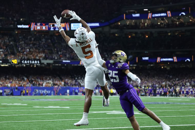 (2) 52 - Adonai Mitchell - WR, Texas