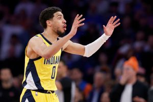 What's up with Haliburton's health and play?