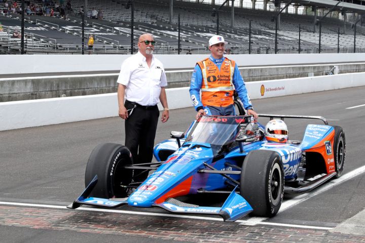 Outside Row 12 - Graham Rahal
