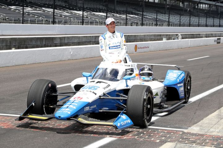 Middle Row 7 - Helio Castroneves
