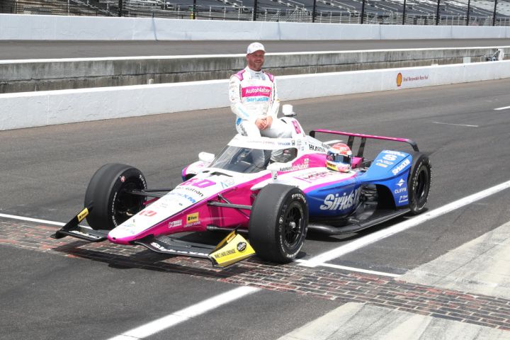Outside Row 3 - Felix Rosenqvist