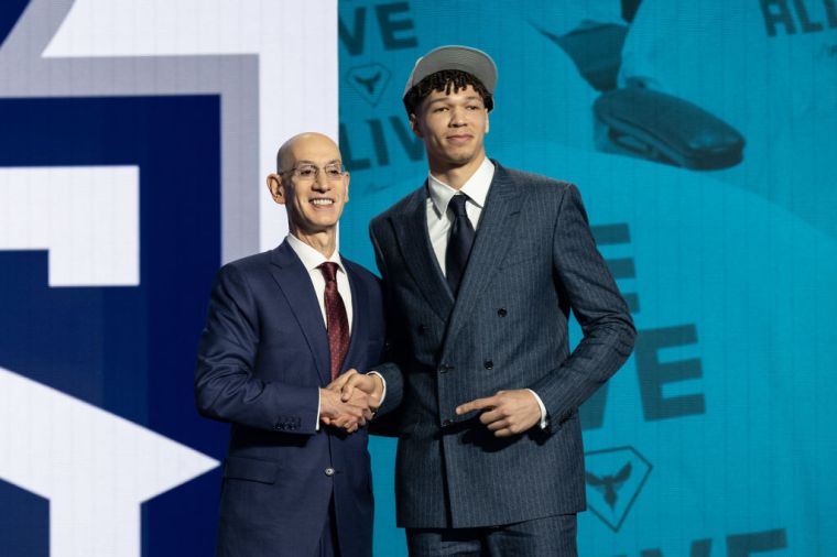 Charlotte Hornets - Tidjane Salaün