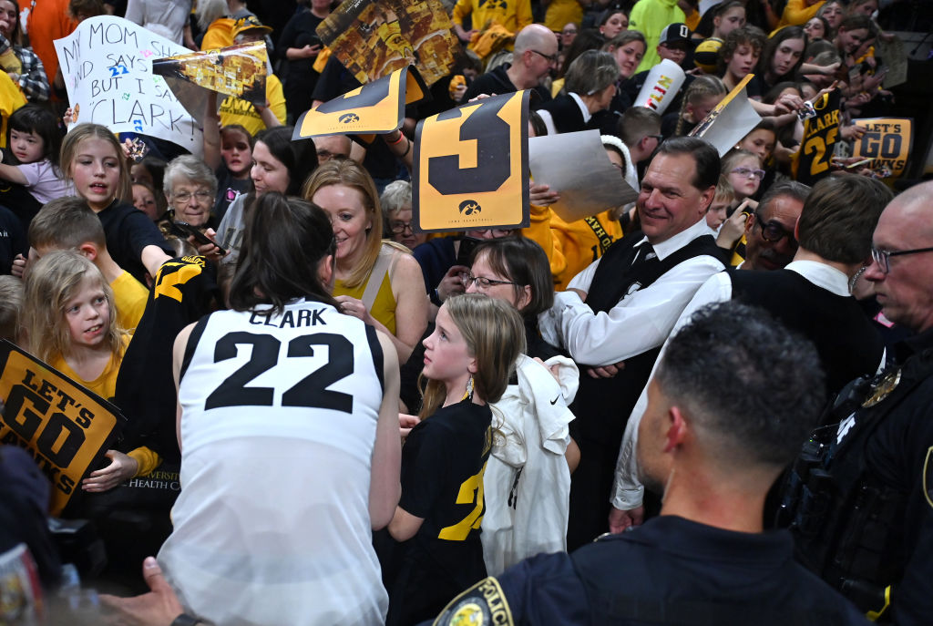 COLLEGE BASKETBALL: MAR 03 Women's - Ohio State at Iowa