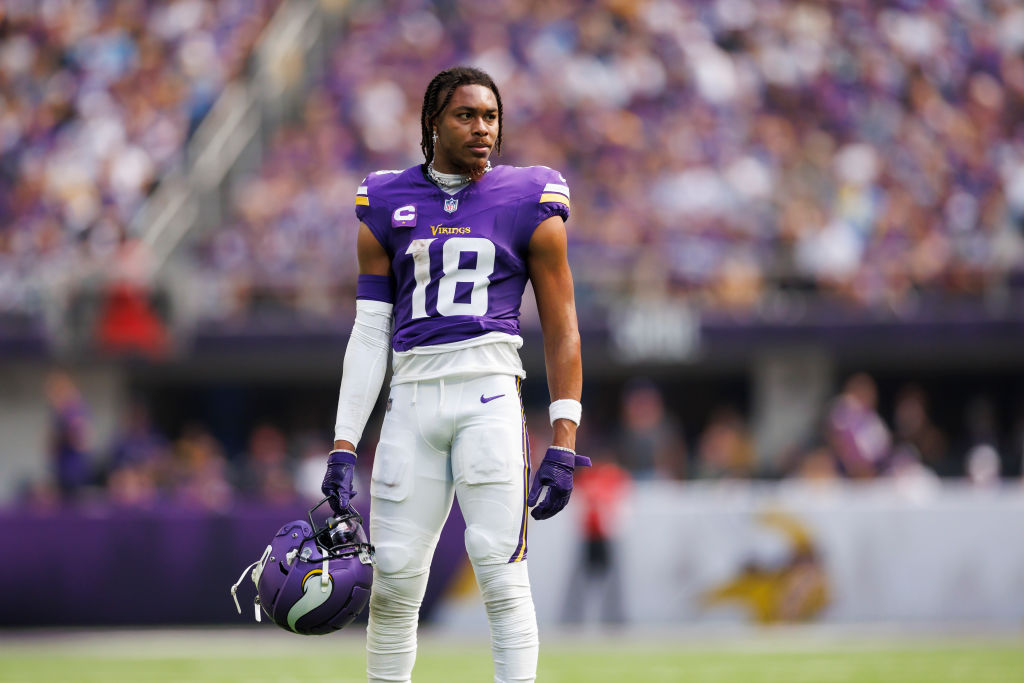 Los Angeles Chargers v Minnesota Vikings