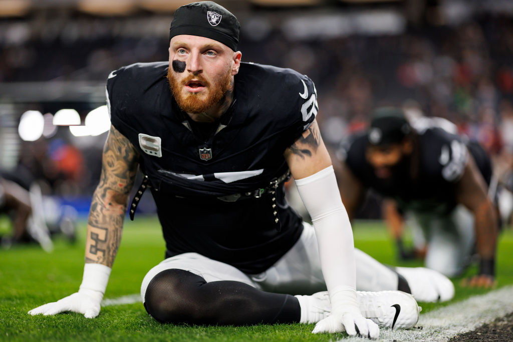 Los Angeles Chargers v Las Vegas Raiders