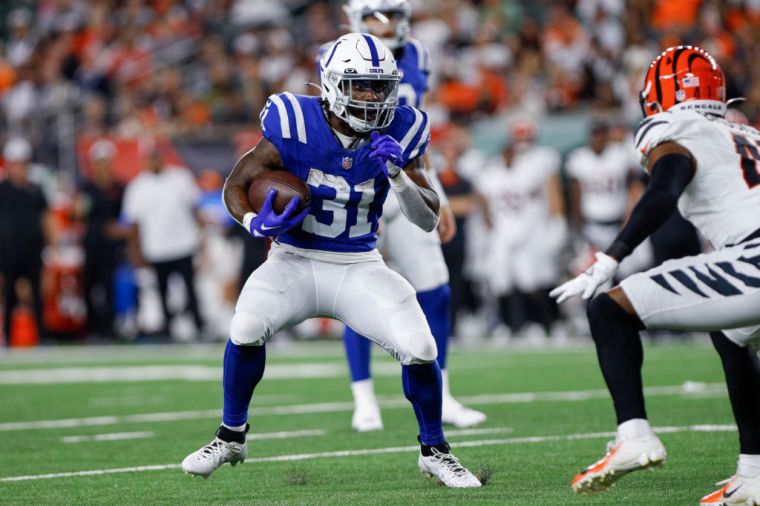 The Colts should keep 4 running backs...