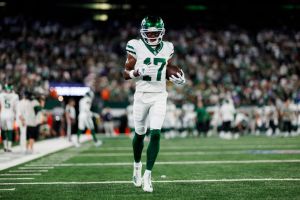 New York Jets +2000