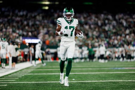 New York Jets +2000