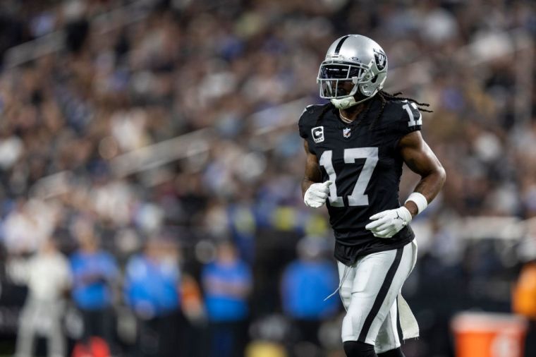 Las Vegas Raiders +15000