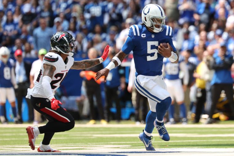 Anthony Richardson Plays, Shows It All