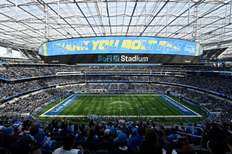 Los Angeles Rams v Los Angeles Chargers