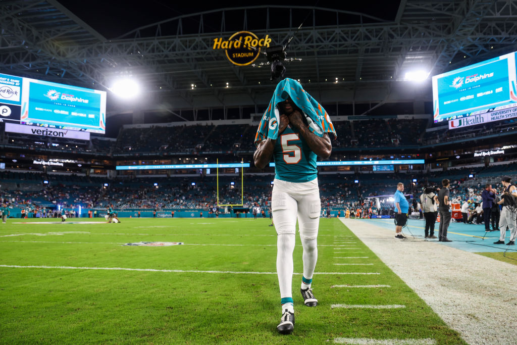 Buffalo Bills v Miami Dolphins
