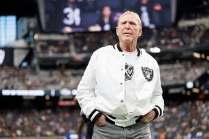 Las Vegas Raiders - Mark Davis - $2.3 billion net worth