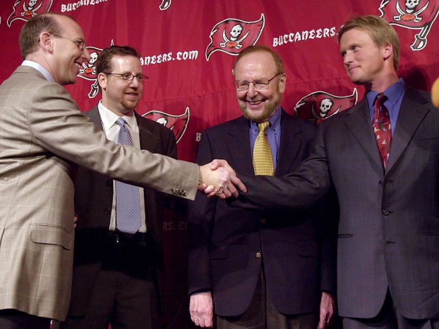 FBN-TAMPA BAY BUCCANEEERS-GRUDEN-FIST