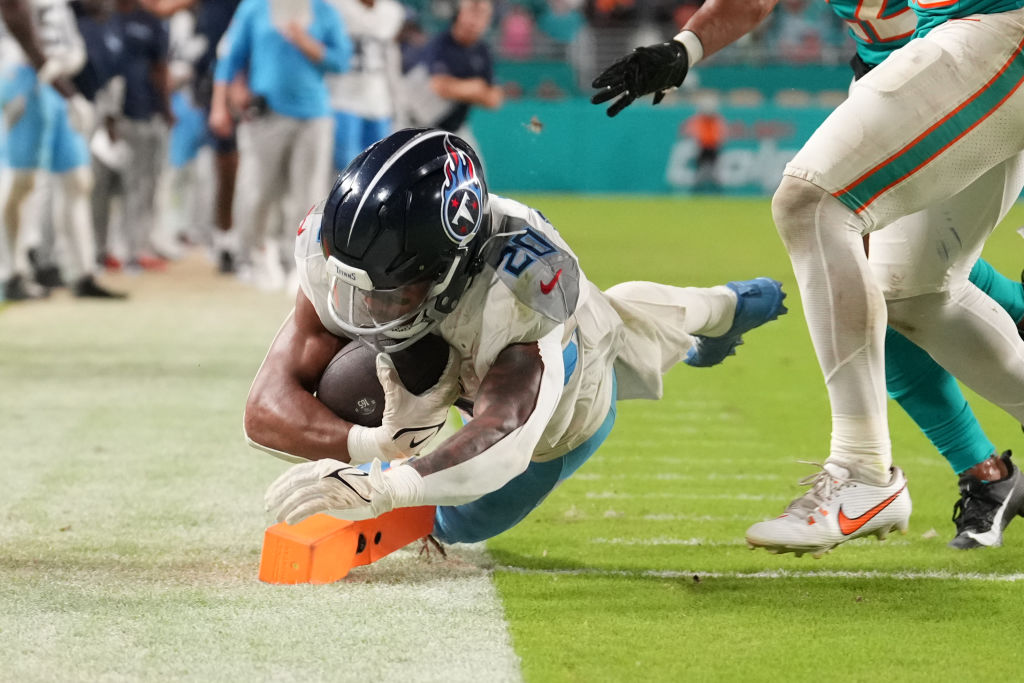 NFL: SEP 30 Titans at Dolphins