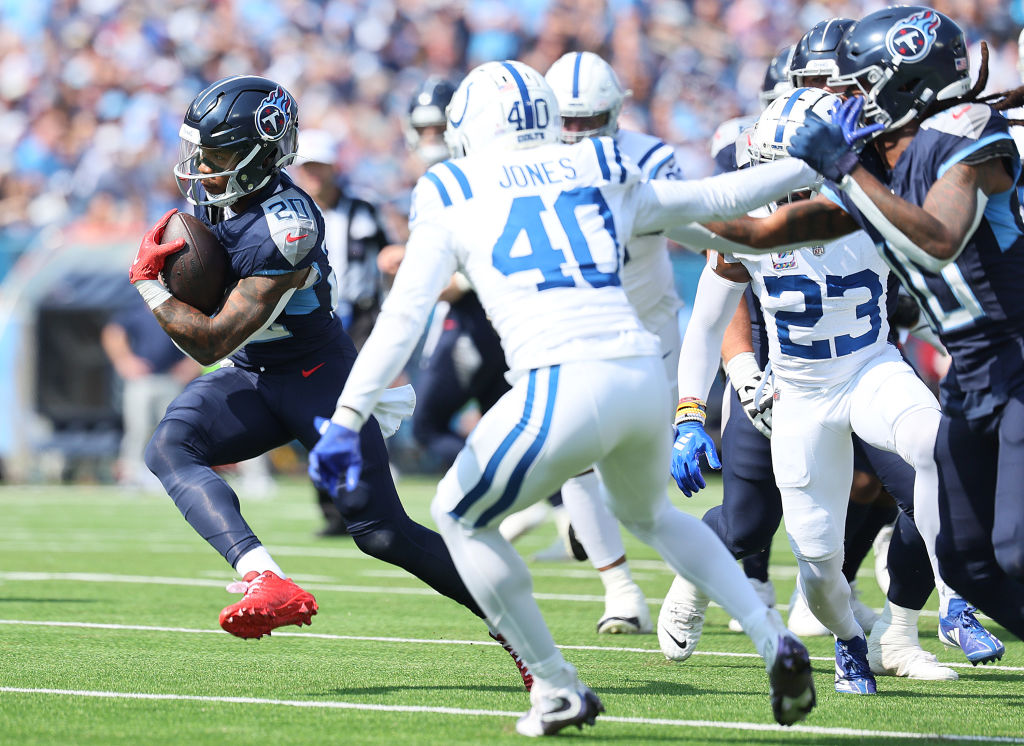 Indianapolis Colts v Tennessee Titans