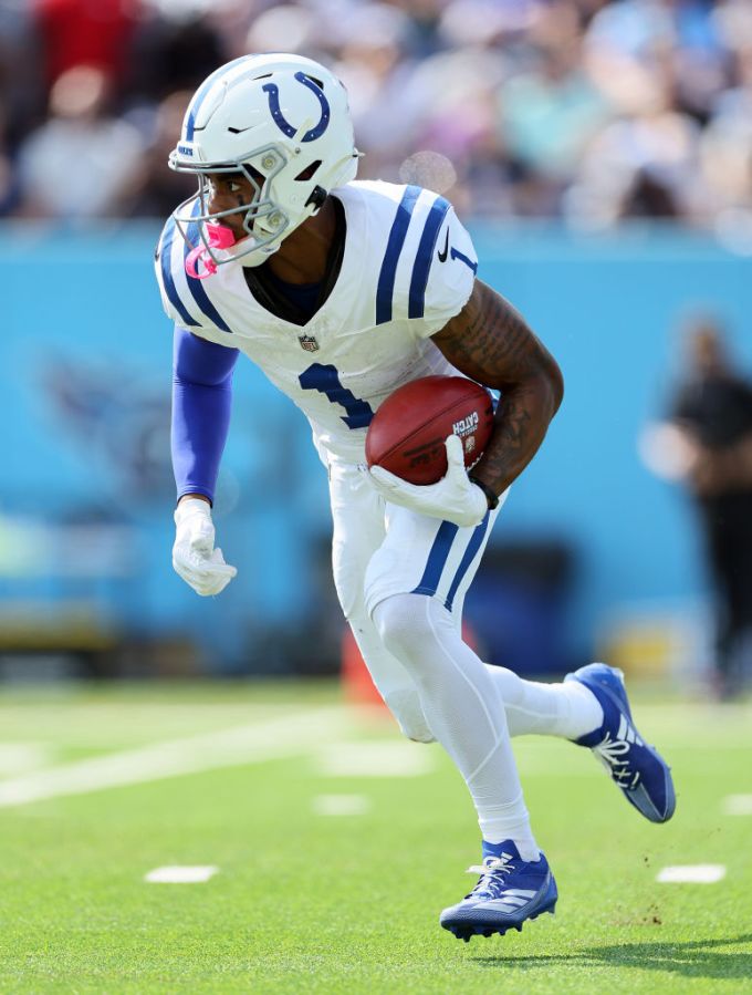Indianapolis Colts v Tennessee Titans