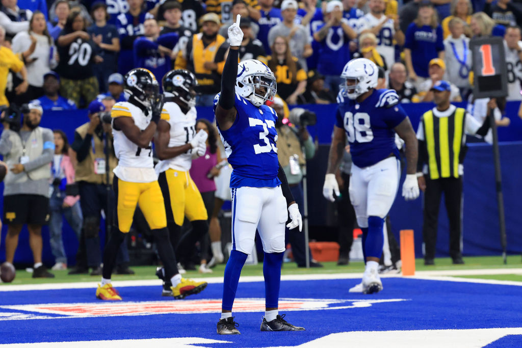 Pittsburgh Steelers v Indianapolis Colts
