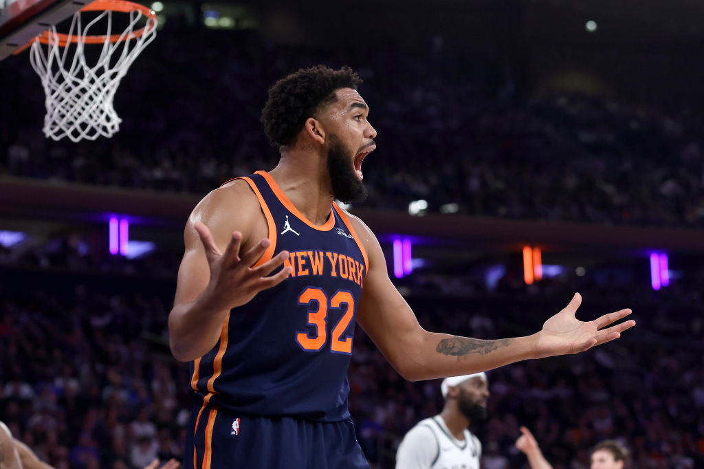 Milwaukee Bucks v New York Knicks